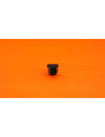 Zátka čierna pre profily 15x15x1mm